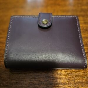 COACH 1941 Women's Small Trifold Wallet PLUM Glovetanned Leather NWT!